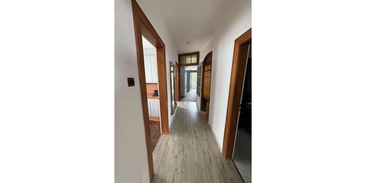 Etagenwohnung Herford - 3 Zimmer, 95 m&sup2;, 1.190&euro; | Angebot:25900428