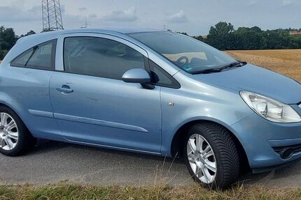 Opel Corsa 74.000 km 2.599 &euro; Bad Salzuflen 32107