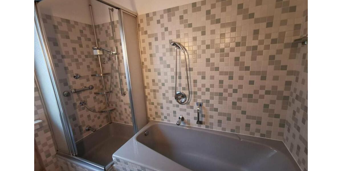 Erdgeschoßwohnung Lübbecke - 3 Zimmer, 90 m&sup2;, 810&euro; | Angebot:26133334