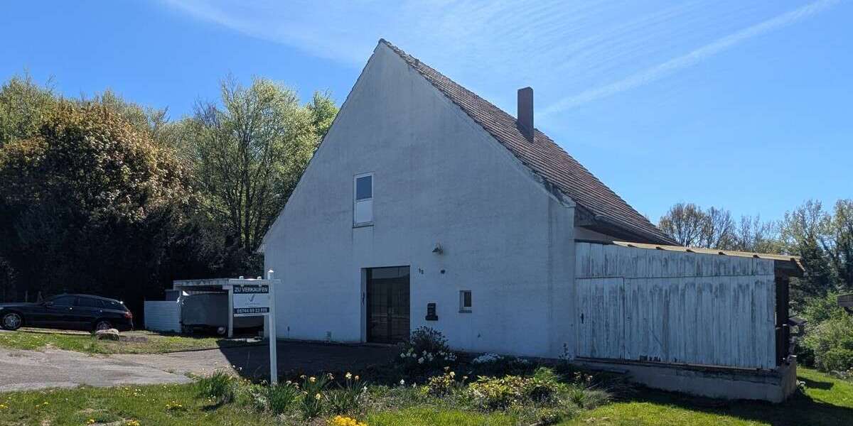 Großes Grundstück in Hüllhorst: Einfamilienhaus mit Potenzial zur Neugestaltung - Einfamilienhaus Hüllhorst | Angebot:27254362