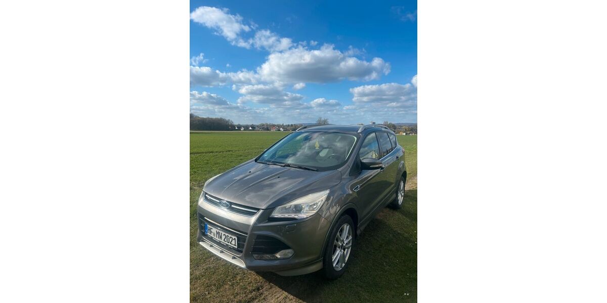 Ford Kuga 195.000 km 8.600 &euro; Bünde 32257