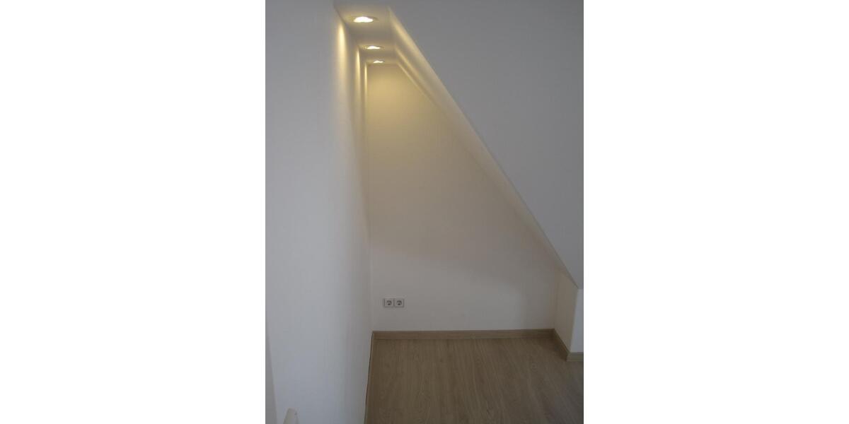 Dachgeschoßwohnung Stadthagen - 3 Zimmer, 44 m&sup2;, 400&euro; | Angebot:26236418