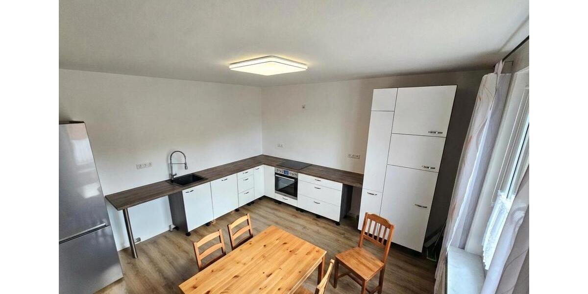 Etagenwohnung Uchte - 7 Zimmer, 170 m&sup2;, 980&euro; | Angebot:25560772