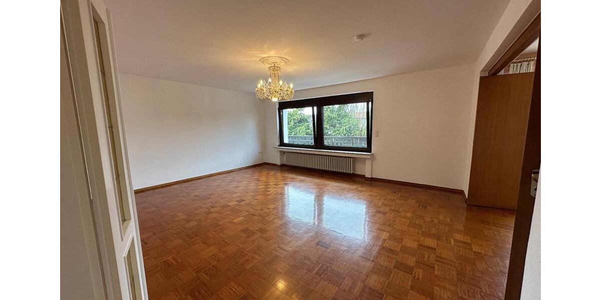 Etagenwohnung Herford Falkendiek - 4 Zimmer, 133 m&sup2;, 1.380&euro; | Angebot:25294107