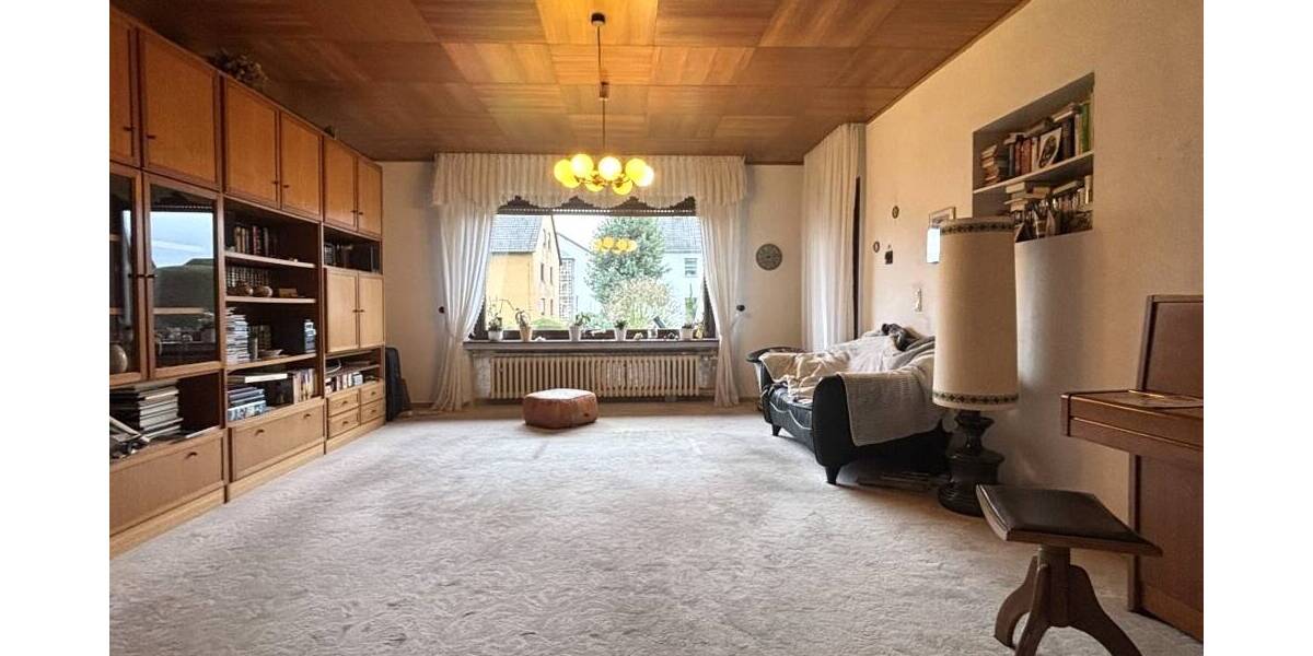 Mehrfamilienhaus, Wohnhaus Rinteln - 6 Zimmer, 175 m&sup2;, 275.000&euro; | Angebot:25800901