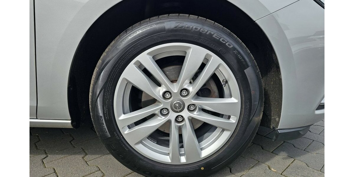 Opel Astra Sports Tourer NAVI AUS 2.HAND PDC 210.120 km 5.990 &euro; Löhne 32584