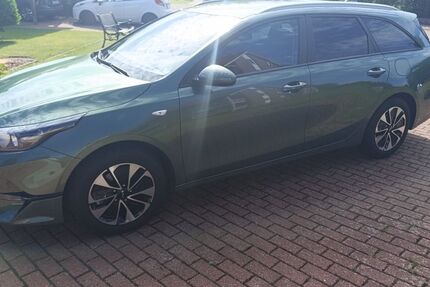 Kia ceed Sportswagon 12.300 km 18.489 &euro; Obernkirchen 31683