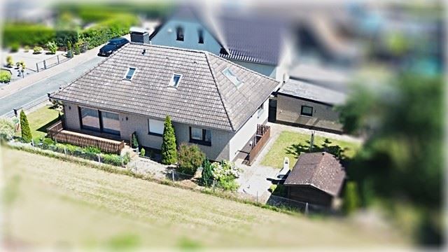 Vielseitiges Einfamilienhaus mit viel Platz und Potenzial in zentraler Lager von Stolzenau - Bungalow Stolzenau | Angebot:26858113
