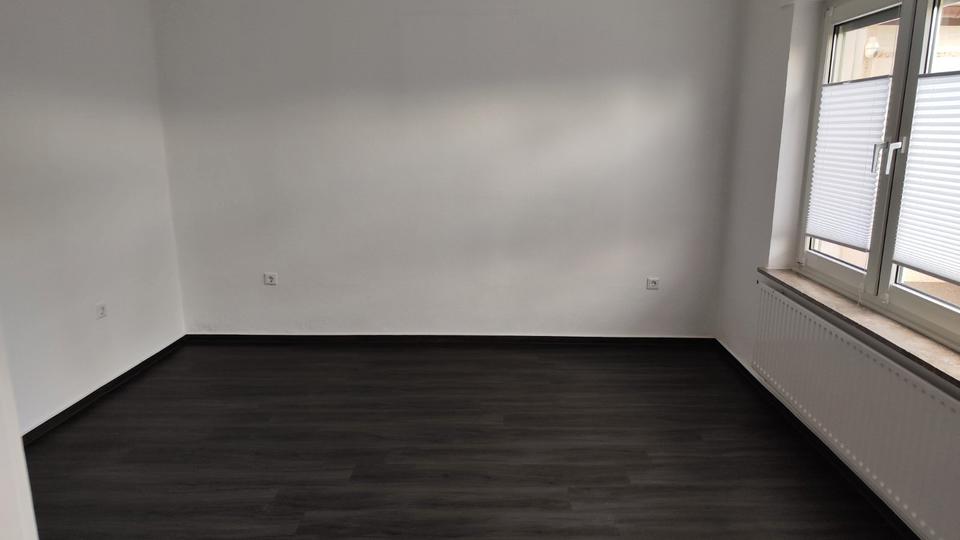 Erdgeschoßwohnung Enger - 3 Zimmer, 84 m&sup2;, 540&euro; | Angebot:26039387