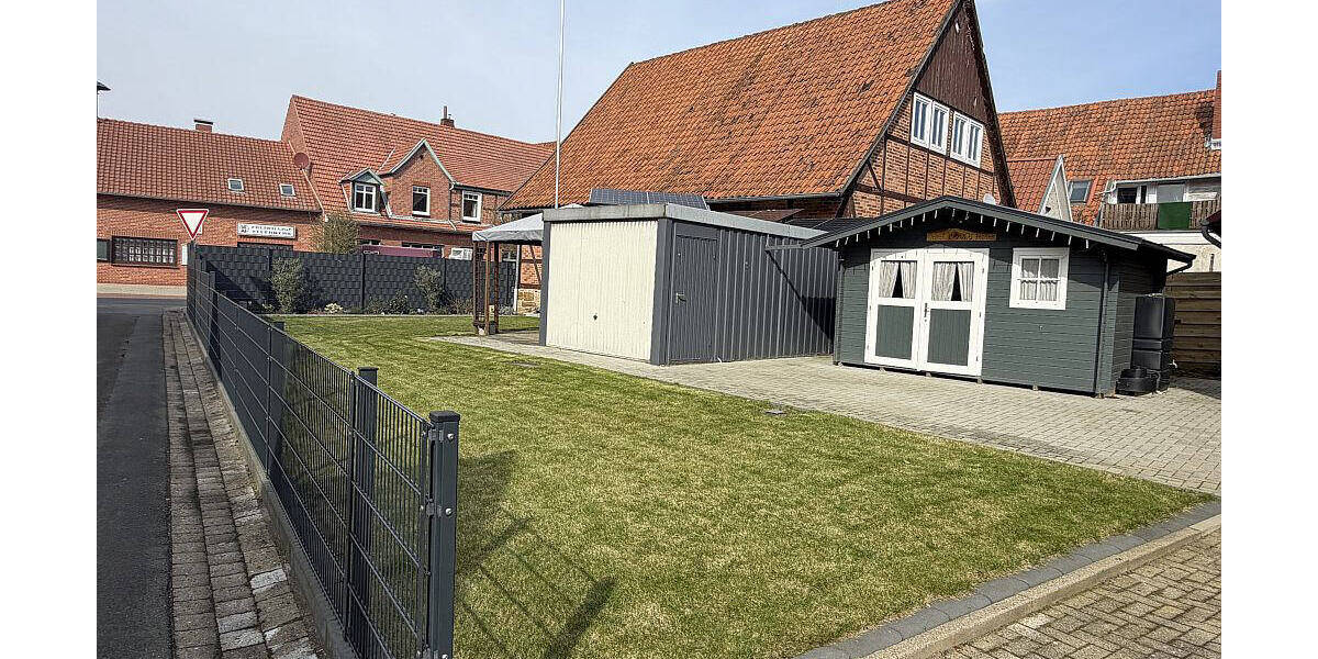 Einfamilienhaus Petershagen Schlüsselburg - 8 Zimmer, 160 m&sup2;, 185.000&euro; | Angebot:25662366