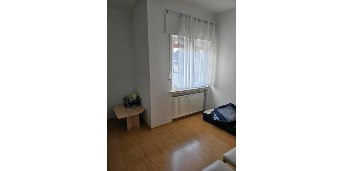 Etagenwohnung Vlotho - 5 Zimmer, 143 m&sup2;, 900&euro; | Angebot:25981093