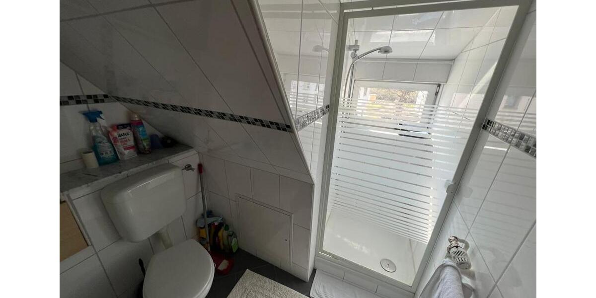 Reihenhaus Bückeburg - 8 Zimmer, 111 m&sup2;, 1.110&euro; | Angebot:25643732