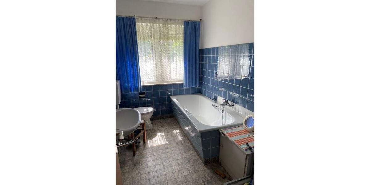 Mehrfamilienhaus, Wohnhaus Rödinghausen - 8 Zimmer, 160 m&sup2;, 220.000&euro; | Angebot:25744875