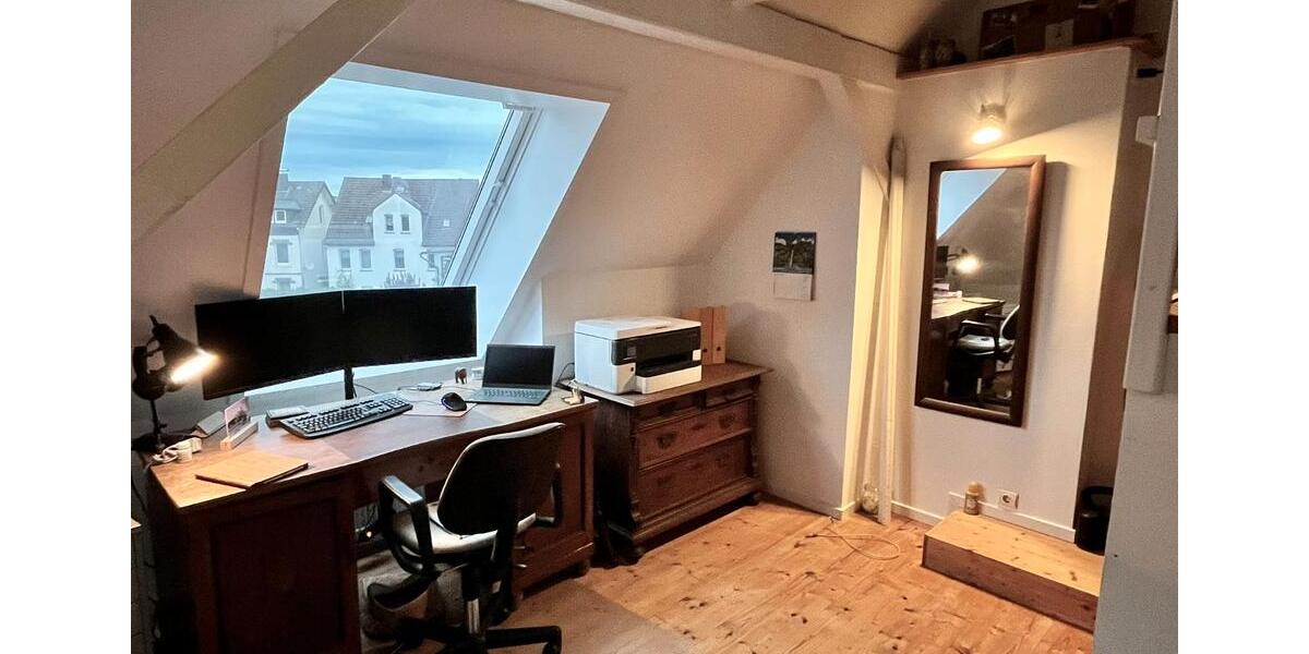 Dachgeschoßwohnung Bad Salzuflen - 4 Zimmer, 80 m&sup2;, 750&euro; | Angebot:26258510