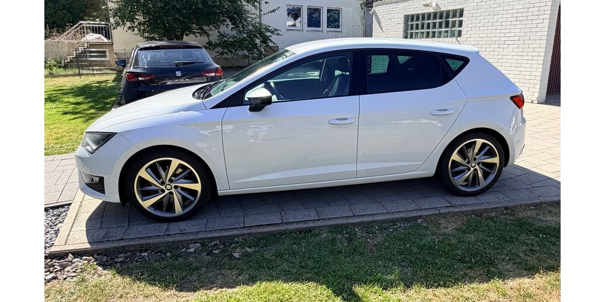 Seat Leon 250.000 km 6.500 &euro; Löhne 32584