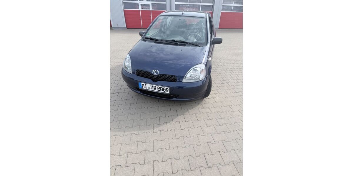 Toyota Yaris 142.000 km 2.300 &euro; Lübbecke 32312