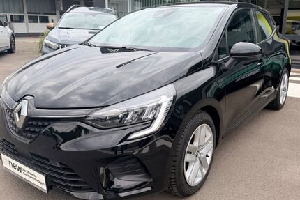 Renault Clio 63.200 km 11.490 &euro; Lemgo 32657