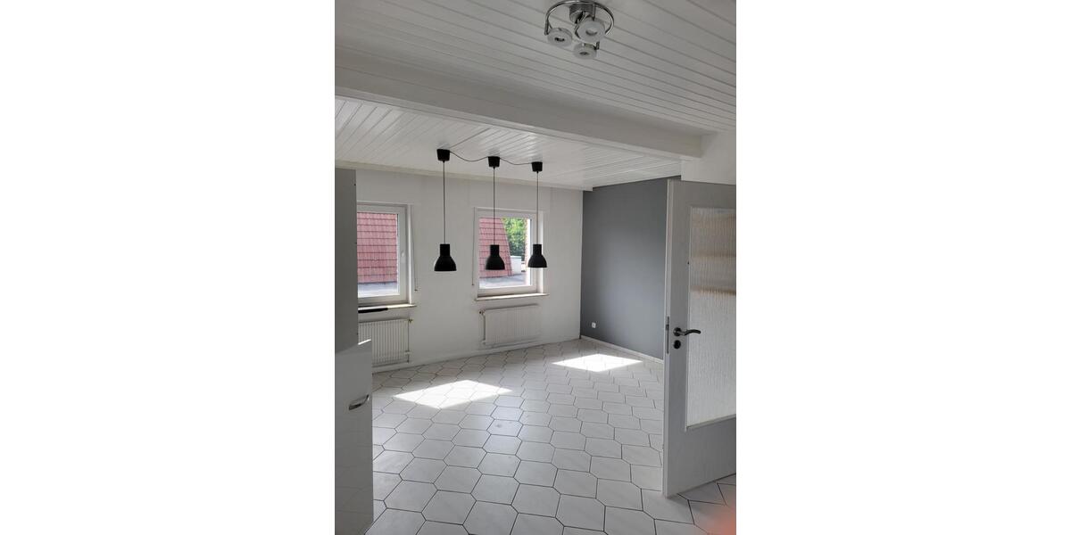 Maisonettenwohnung Herford Falkendiek - 4 Zimmer, 168 m&sup2;, 1.200&euro; | Angebot:24671259