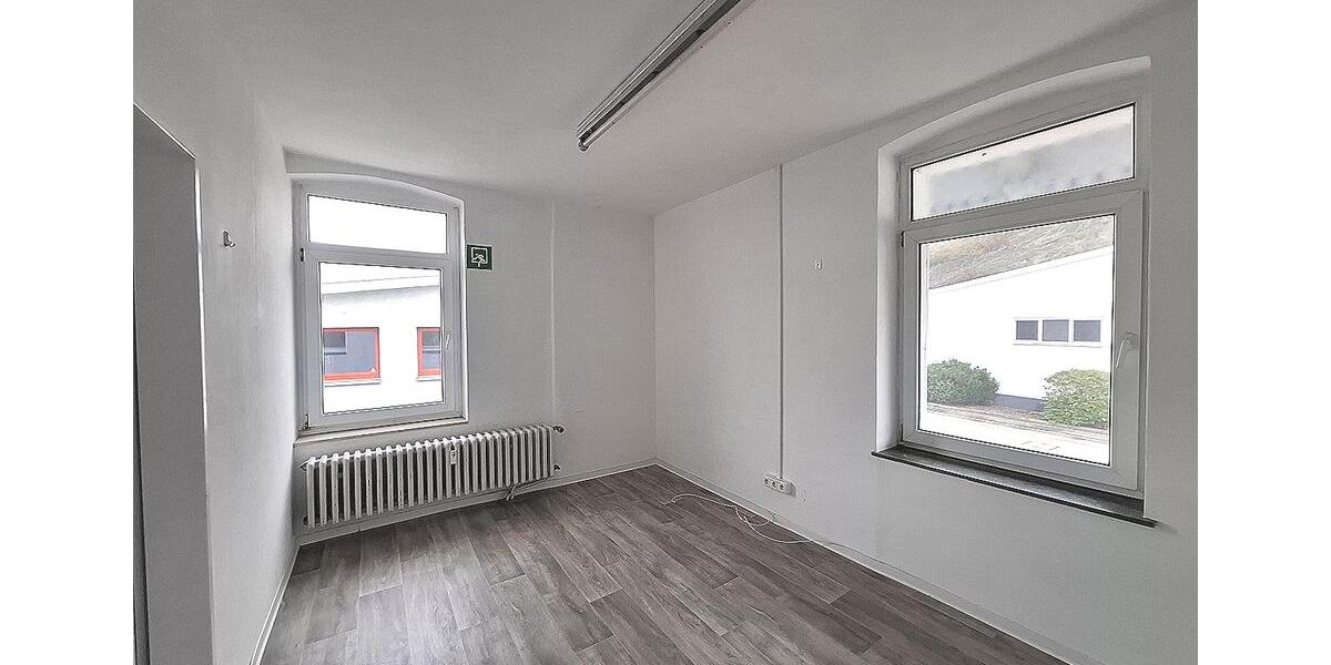 Gewerbeobjekt Porta Westfalica - 5&euro; | Angebot:23650122