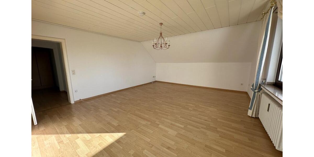 Dachgeschoßwohnung Herford Falkendiek - 2 Zimmer, 68 m&sup2;, 750&euro; | Angebot:25297502