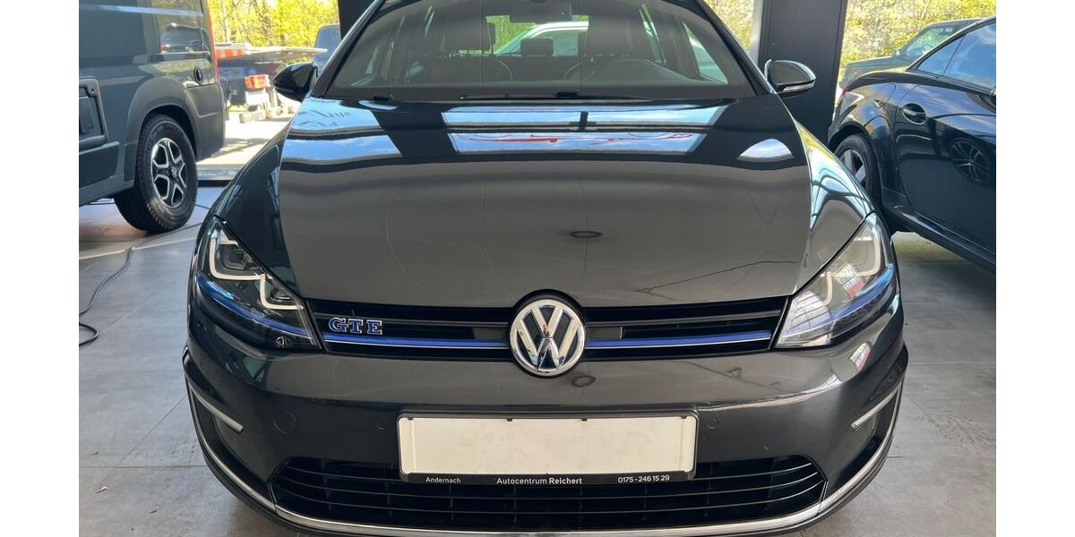 VW Golf 111.750 km 13.750 &euro; Löhne 32584