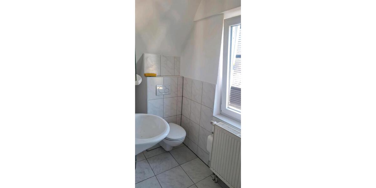 Dachgeschoßwohnung Dörentrup - 2 Zimmer, 45 m&sup2;, 450&euro; | Angebot:25098739