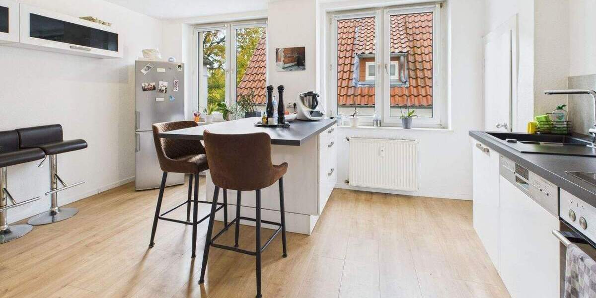 Mehrfamilienhaus, Wohnhaus Bad Salzuflen Innenstadt - 9 Zimmer, 207 m&sup2;, 319.000&euro; | Angebot:25686370