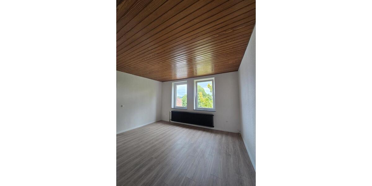 Etagenwohnung Lemgo - 4.5 Zimmer, 95 m&sup2;, 800&euro; | Angebot:26271010