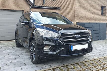 Ford Kuga 49.900 km 16.499 &euro; Lemgo 32657