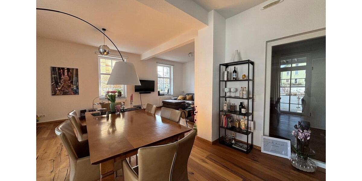 Hochparterre Herford Diebrock - 3 Zimmer, 139 m&sup2;, 1.200&euro; | Angebot:25900418