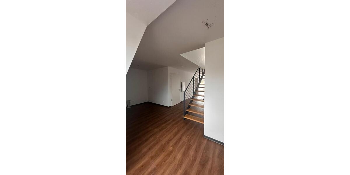 Maisonettenwohnung Lemgo - 3 Zimmer, 117 m&sup2;, 1.210&euro; | Angebot:24780185