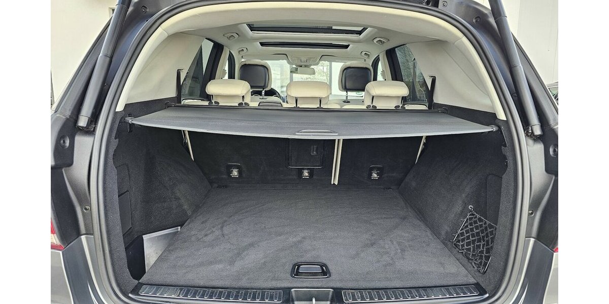 Mercedes-Benz GLE 350 d 4M AMG Line Night 360° LED AHK PANO. 136.546 km 37.990 &euro; Löhne 32584