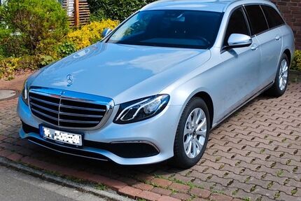 Mercedes-Benz E 220 193.000 km 17.900 &euro; Porta Westfalica 32457