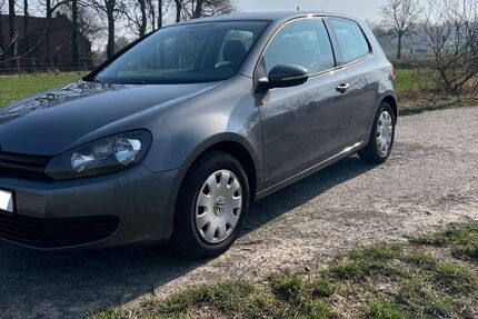 VW Golf 199.000 km 2.880 &euro; Herford 32051