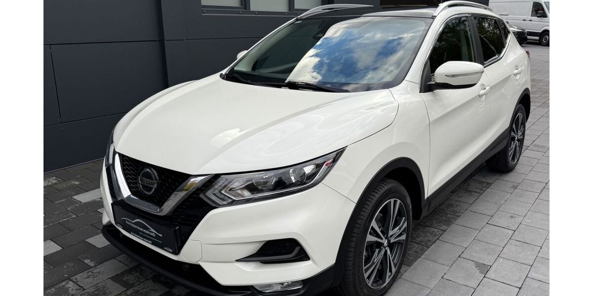 Nissan Qashqai 82.000 km 14.900 &euro; Herford 32051
