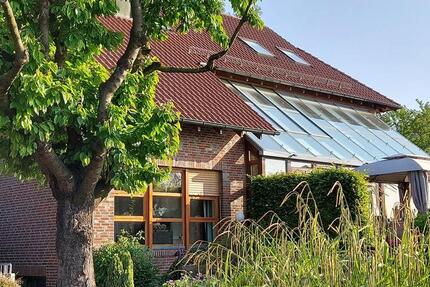 Haus Hüllhorst - 11 Zimmer, 350 m&sup2;, 599.000&euro; | Angebot:26214362