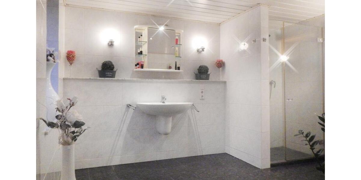 Mehrfamilienhaus, Wohnhaus Lemgo - 8 Zimmer, 215 m&sup2;, 459.000&euro; | Angebot:25882601