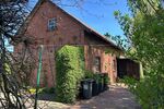 Interessantes Wohnhaus mit 2 Wohnungen, Nebengebäude und Grünland - Einfamilienhaus Stolzenau | Angebot:27142431