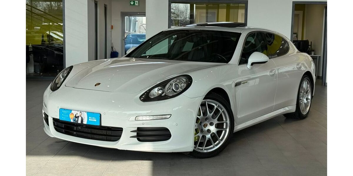 Porsche Panamera 163.208 km 31.495 &euro; Herford 32052