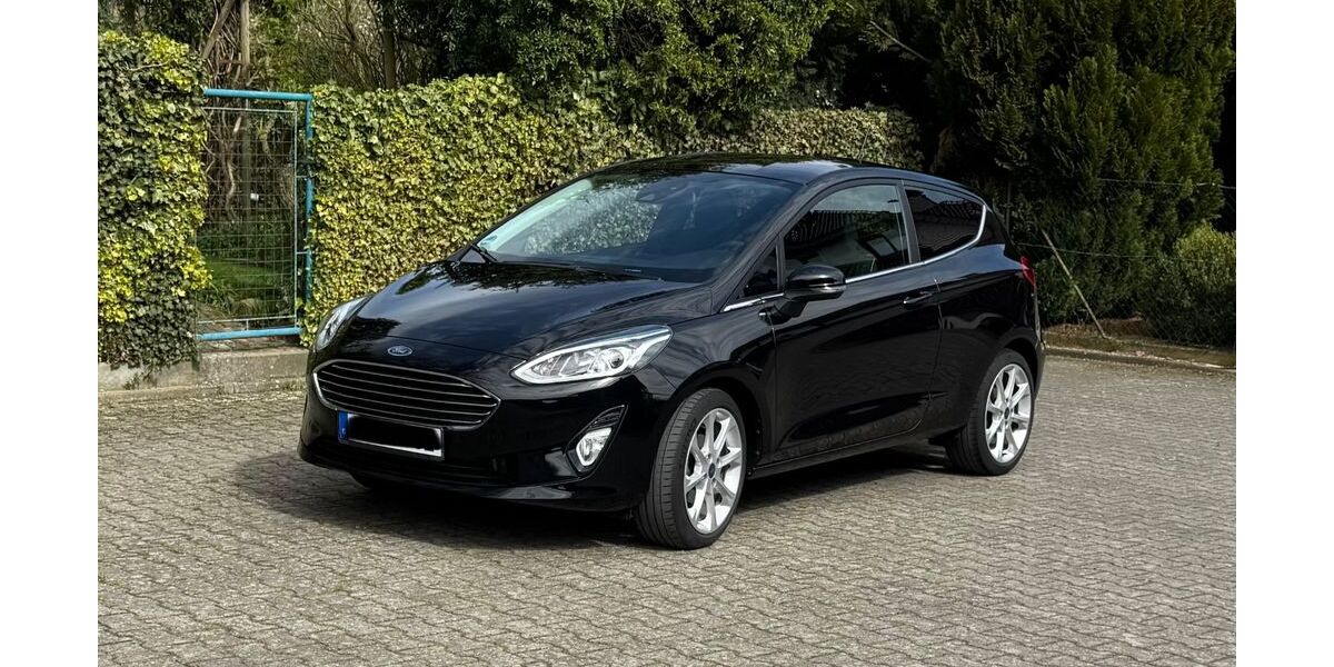 Ford Fiesta 79.400 km 8.200 &euro; Enger 32130