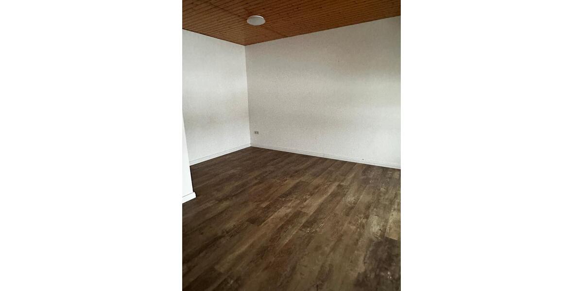 Etagenwohnung Extertal - 2 Zimmer, 65 m&sup2;, 335&euro; | Angebot:25308640