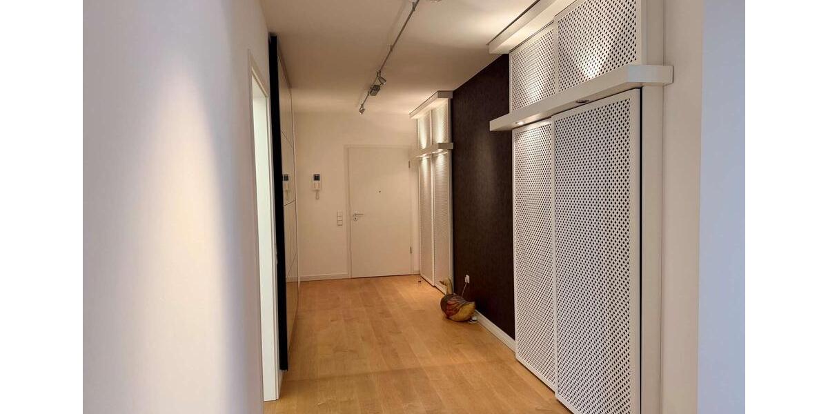 Etagenwohnung Bad Oeynhausen - 3 Zimmer, 160 m&sup2;, 1.750&euro; | Angebot:25648654