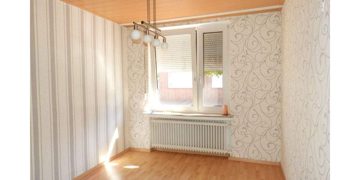 Einfamilienhaus Stolzenau - 6 Zimmer, 134 m&sup2;, 115.000&euro; | Angebot:25681623