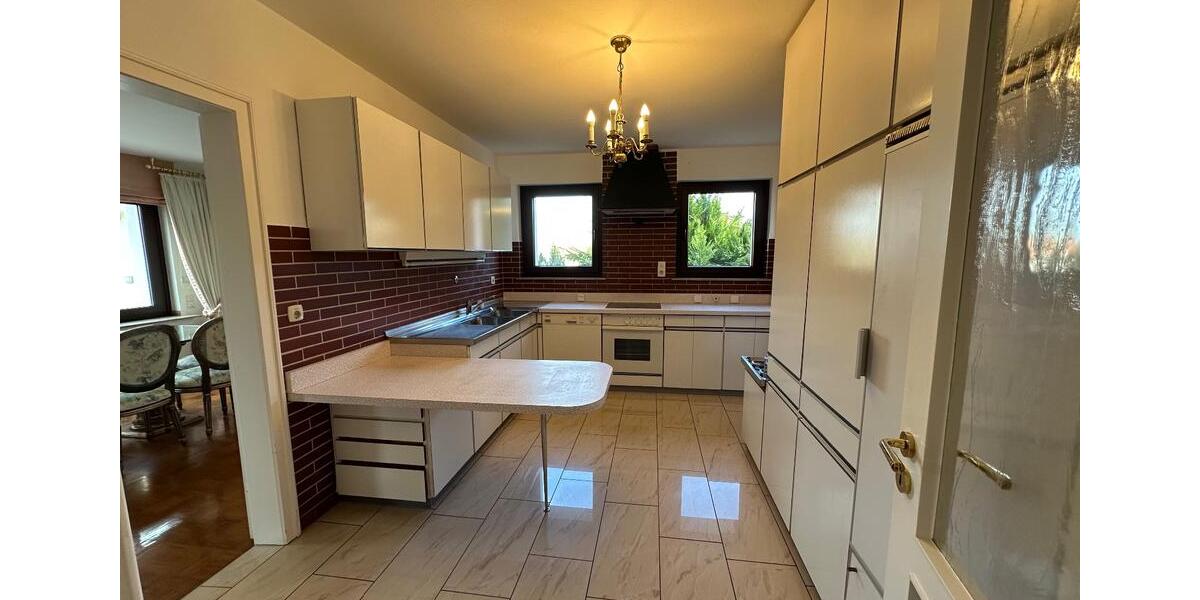 Etagenwohnung Herford Falkendiek - 4 Zimmer, 133 m&sup2;, 1.380&euro; | Angebot:25294107