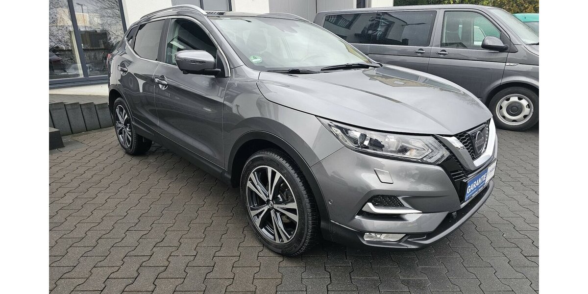 Nissan Qashqai N-Connecta NAVI PANO. Kamera 360° 129.421 km 11.990 &euro; Löhne 32584