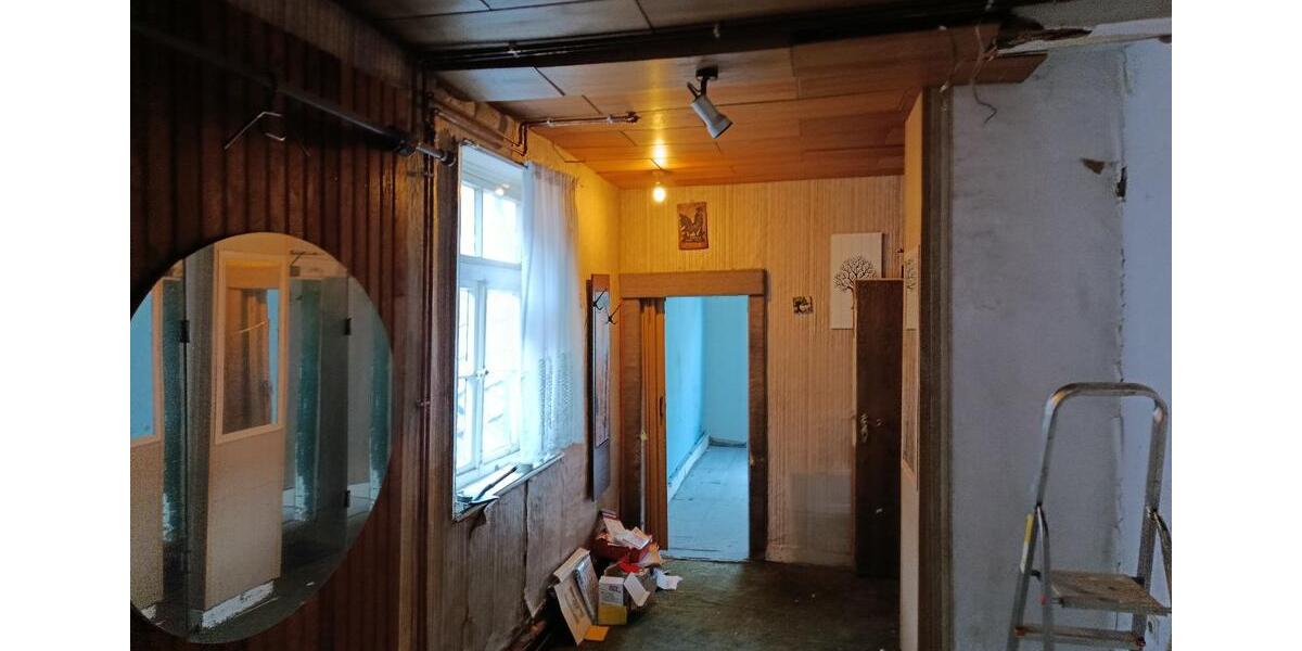 Einfamilienhaus Obernkirchen - 7 Zimmer, 143 m&sup2;, 100.000&euro; | Angebot:25351782