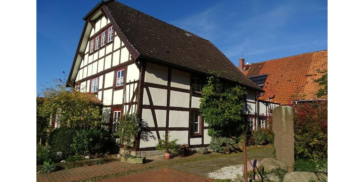 Bauernhaus, Landhaus Hessisch Oldendorf - 8 Zimmer, 200 m&sup2;, 175.000&euro; | Angebot:24615188