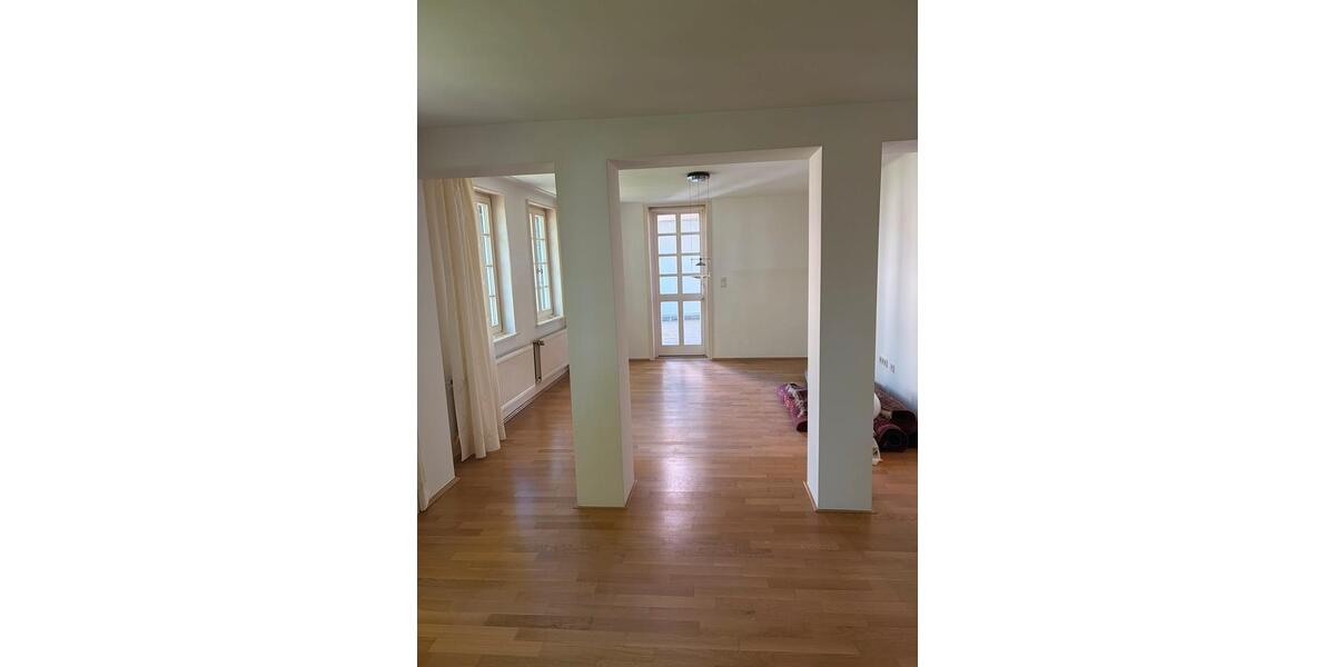 Einfamilienhaus Enger - 9 Zimmer, 200 m&sup2;, 370.000&euro; | Angebot:26396586