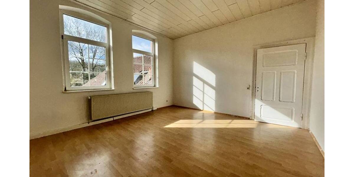 Mehrfamilienhaus, Wohnhaus Stolzenau - 9 Zimmer, 306 m&sup2;, 219.000&euro; | Angebot:26306272
