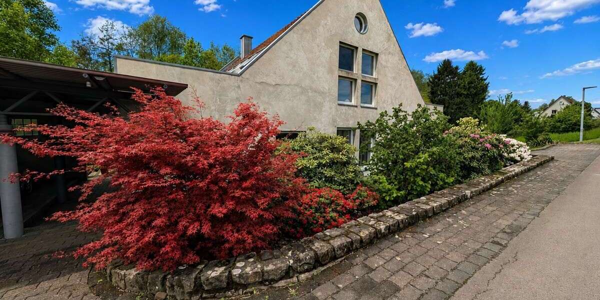 Charakterimmobilie mit Einliegerwohnung auf außergewöhnlichem Naturgrundstück - Mehrfamilienhaus, Wohnhaus Hüllhorst | Angebot:27254352
